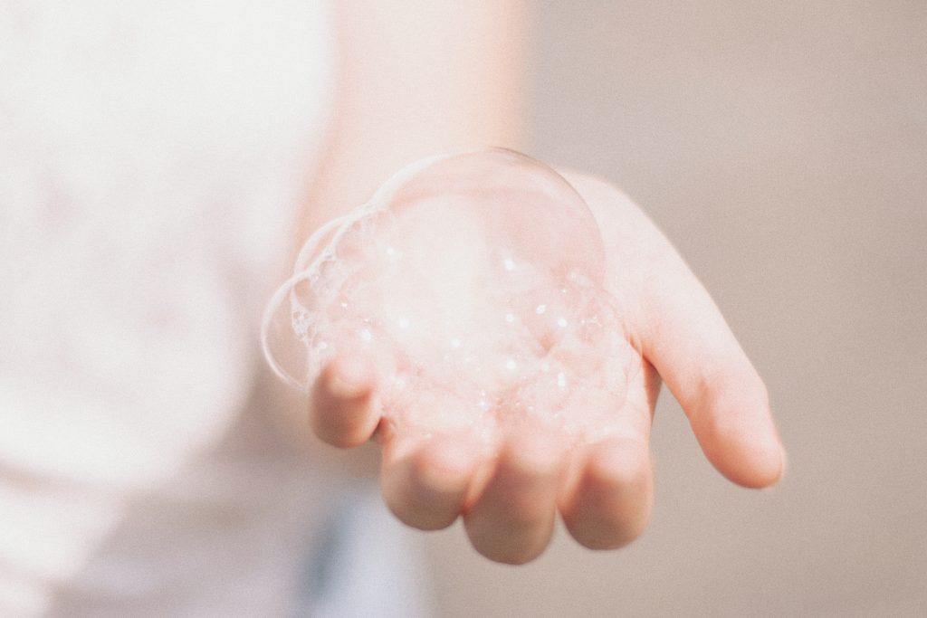 Fabriquez votre propre lessive liquide écologique au savon de Marseille !
